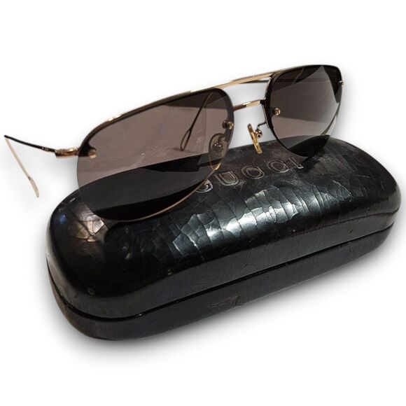 Gucci Aviator Style GG Gold Metal Frame & Black Lens Vintage Sunglasses w/ Case - Picture 3 of 12